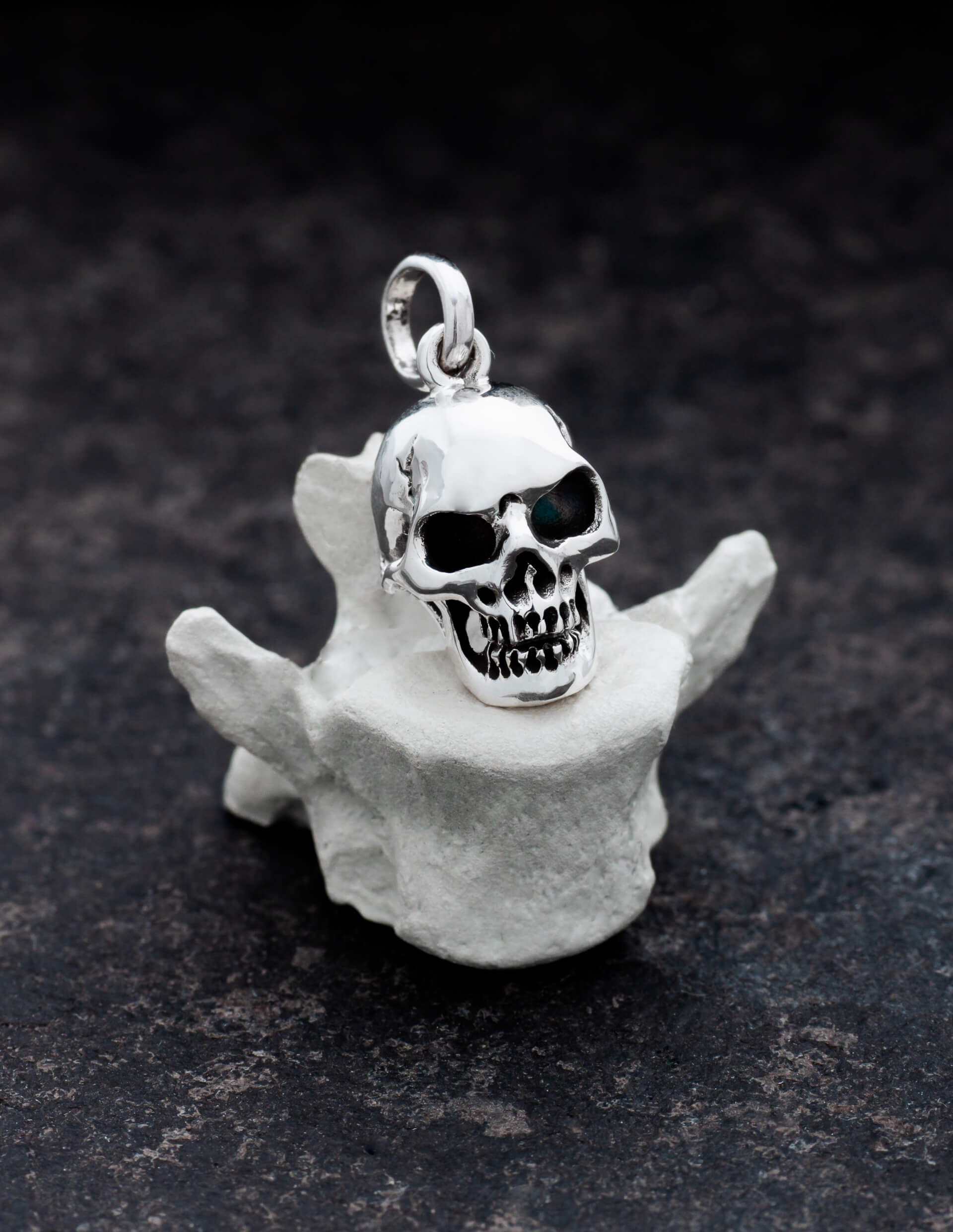 Memento Mori / Totenkopf / Skull Anhänger 925 Silber mit Kette