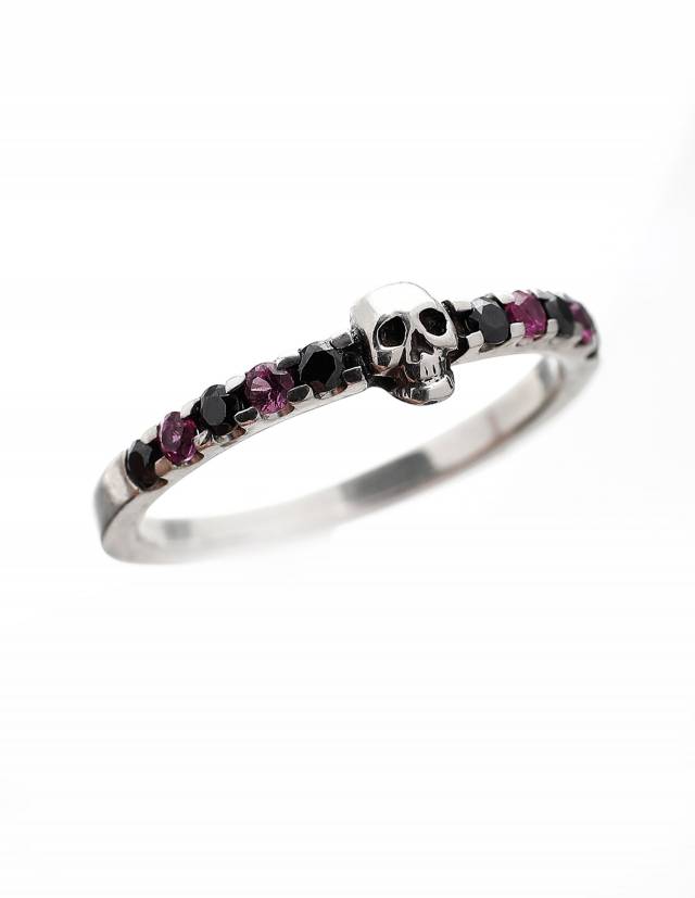 Dainty skull ring with black and pink gemstones by Kipkalinka.