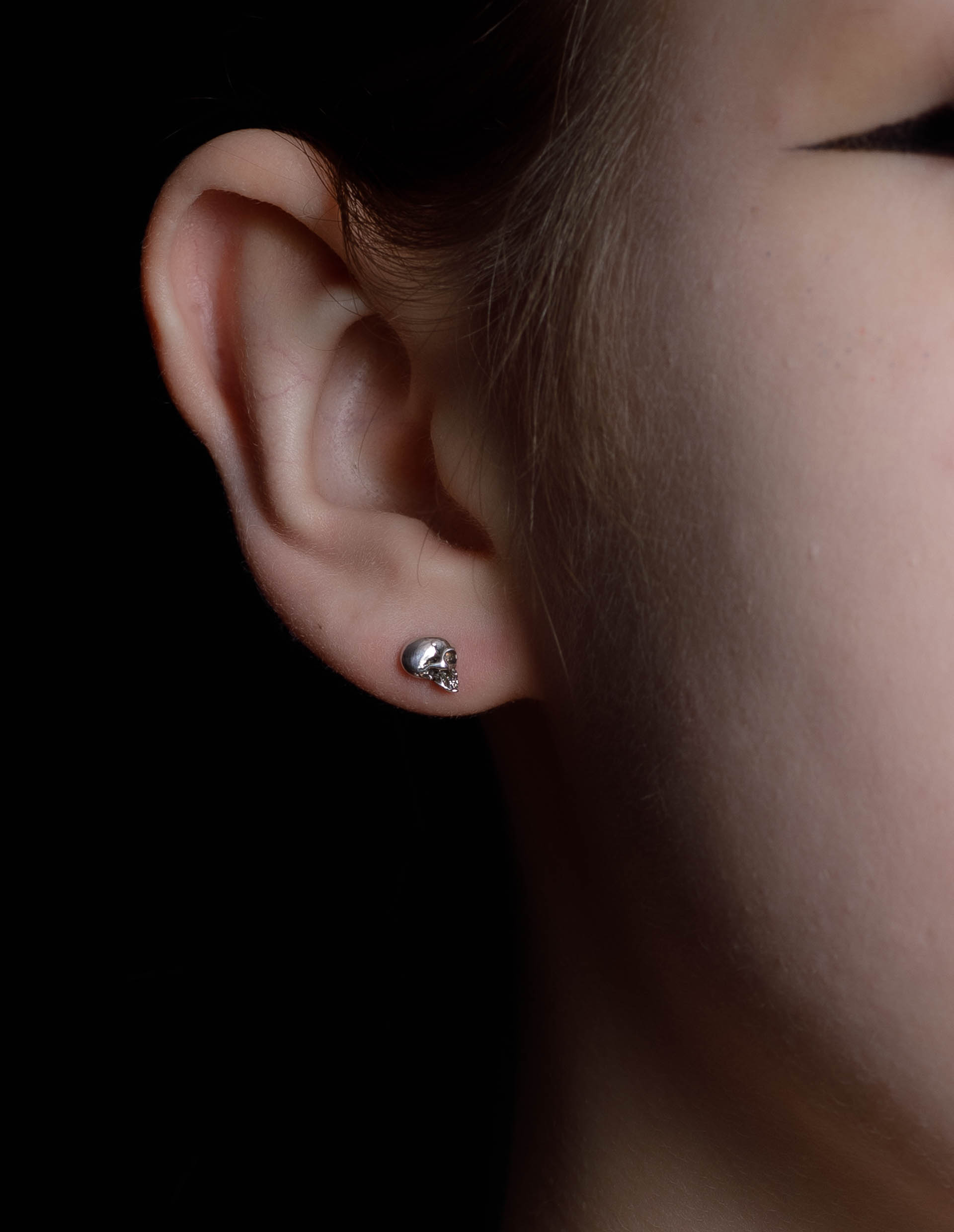kissing-skulls-earstuds-sterling-silver-1